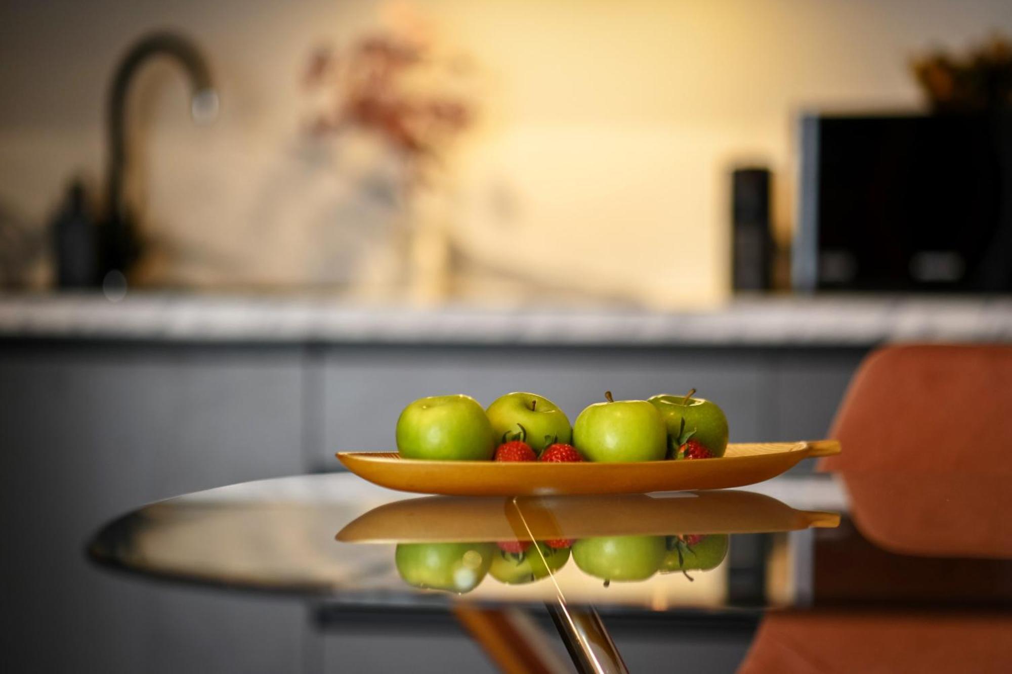 One Verdi Park Exclusive Apartments - Panoramic View & Private Parking Bukarest Zimmer foto