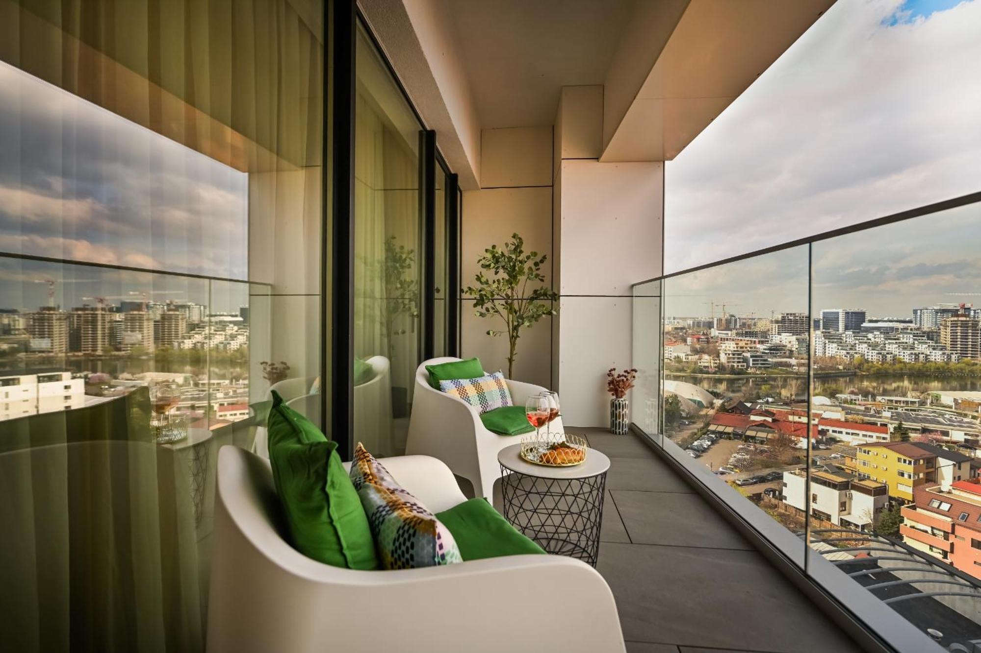 One Verdi Park Exclusive Apartments - Panoramic View & Private Parking Bukarest Zimmer foto